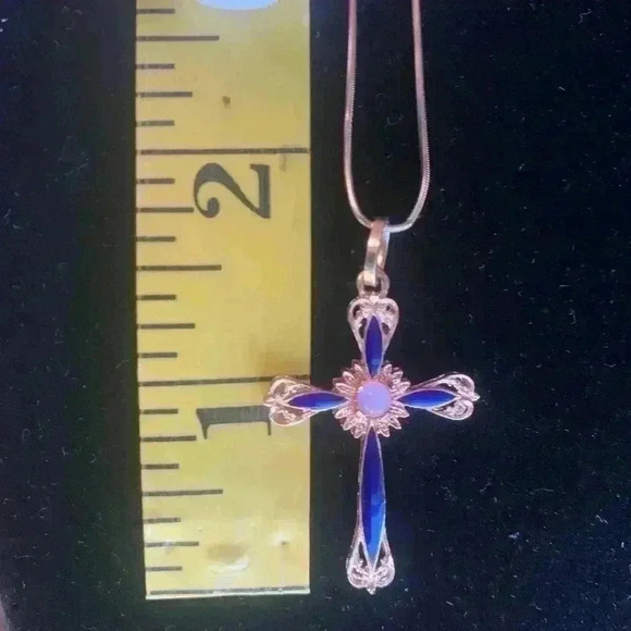 Necklace - Picture 5 of 11